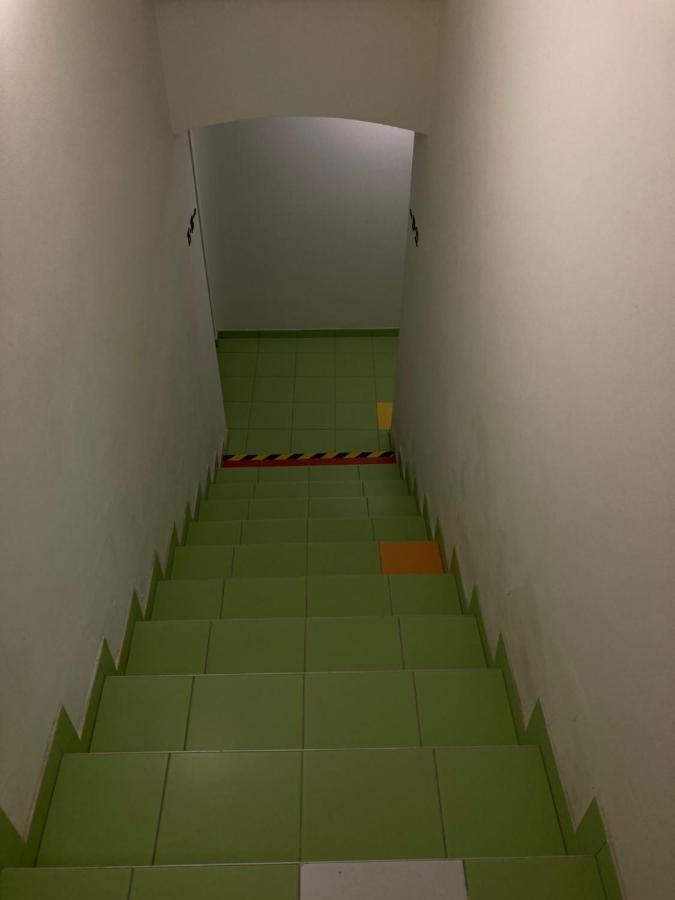 Capsule Hostel Zizkov Tower Прага Экстерьер фото