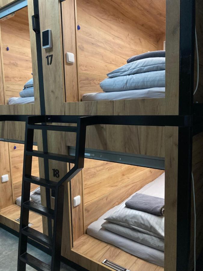 Capsule Hostel Zizkov Tower Прага Экстерьер фото